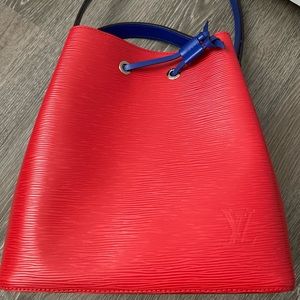 Louis Vuitton Neone.